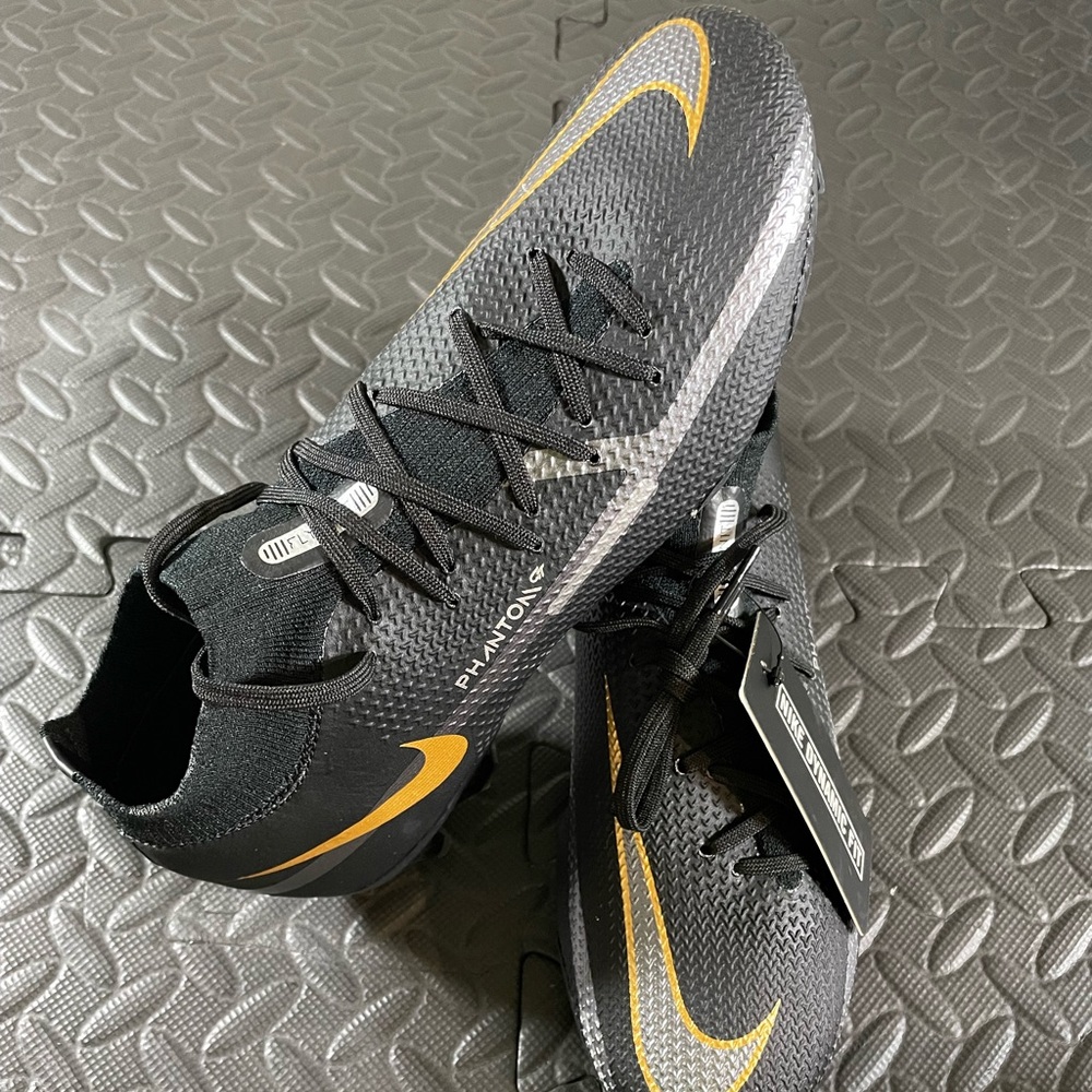 Nike Phantom GT2 Pro DF FG - DC0759 007 - Black / Metallic Dark Grey - Size: 5.5